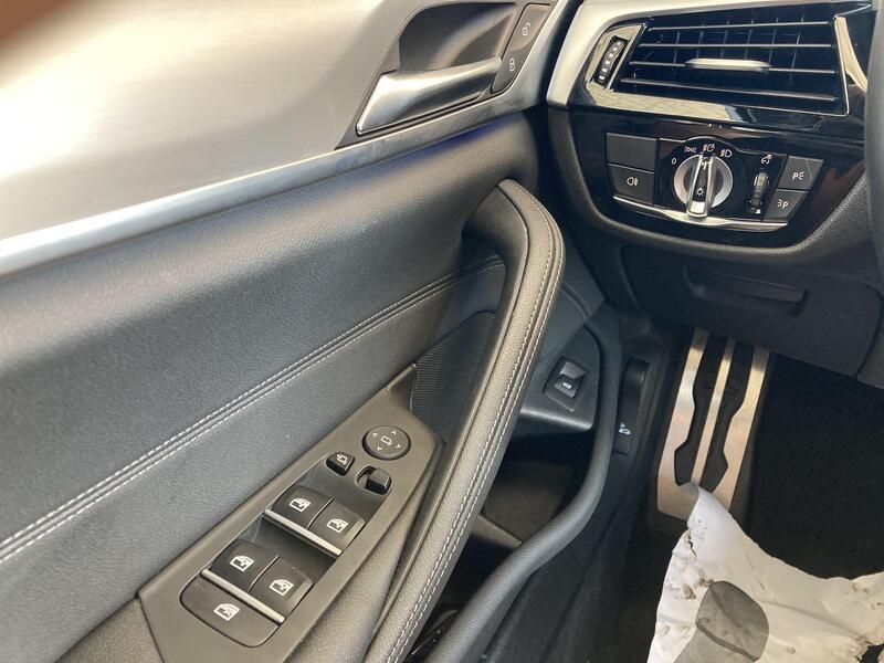 BMW 5 Series • 2023 • 19,800 km 20