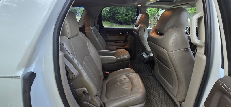 GMC Acadia • 2016 • 107,000 km 6