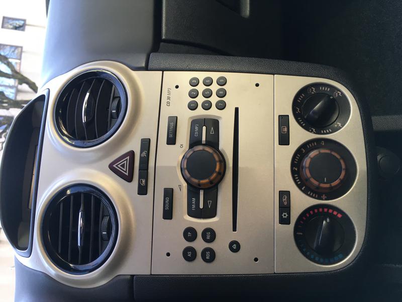 Opel Corsa • 2007 • 135,000 km 7