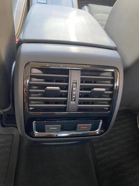 Volkswagen Passat • 2021 • 4,800 km 2