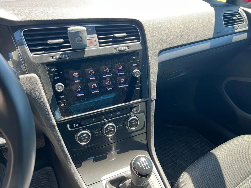 Volkswagen Golf • 2020 • 27,000 km 8