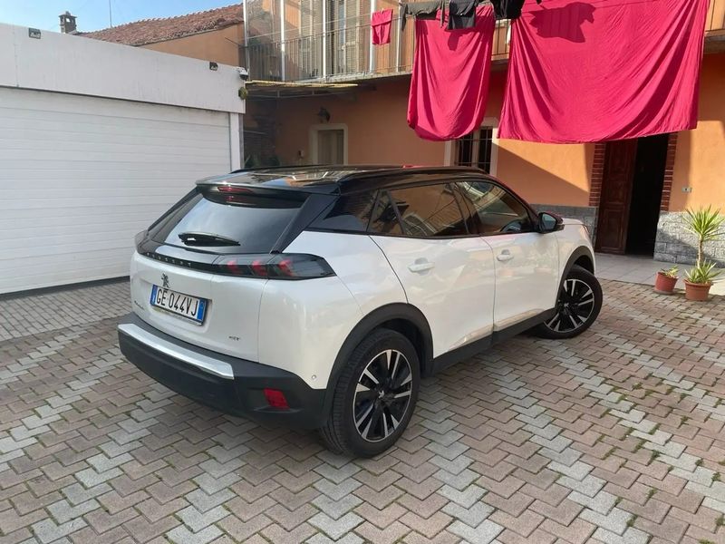 Peugeot 2008 • 2021 • 41,900 km 6