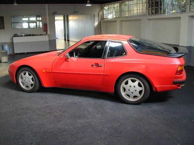 Porsche 944 • 1991 • 208,000 km 3
