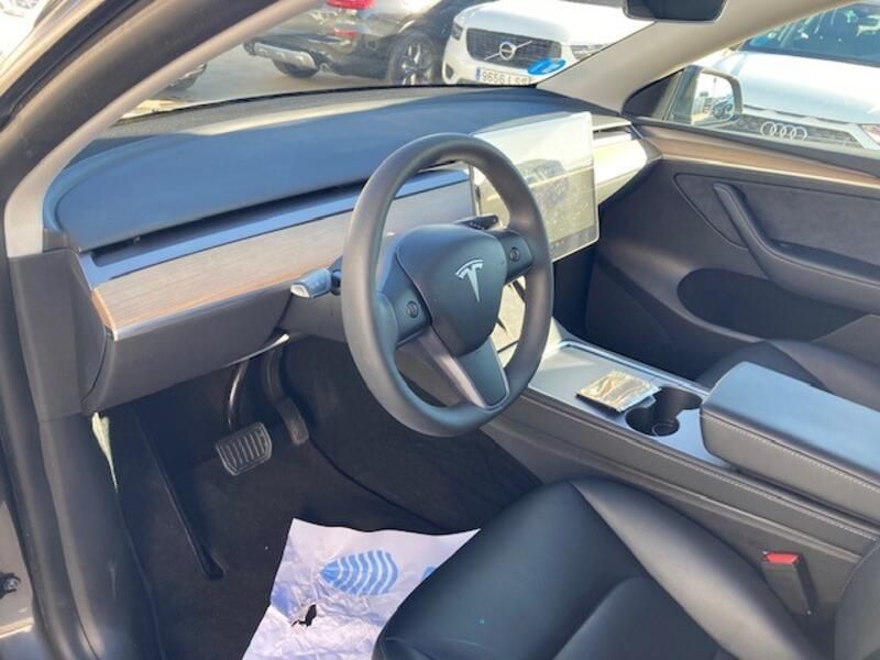 Tesla Model Y • 2022 • 54,778 km 5