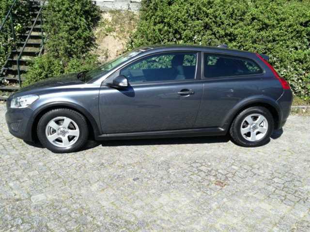 Volvo C30 • 2011 • 11,980 km 2