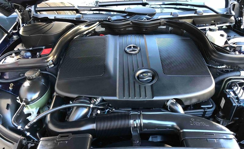 Mercedes-Benz E Cabrio • 2011 • 145,000 km 7