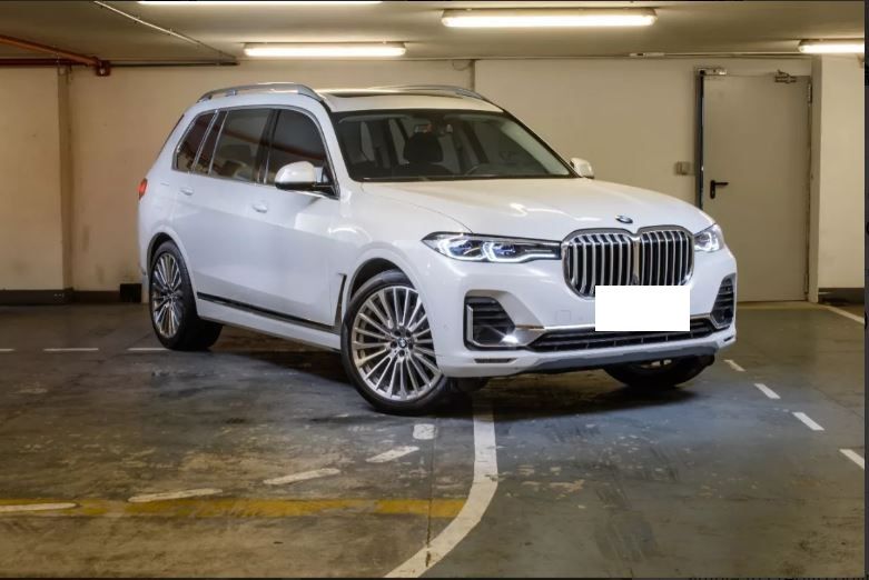 BMW X7 • 2021 • 60,000 km 1