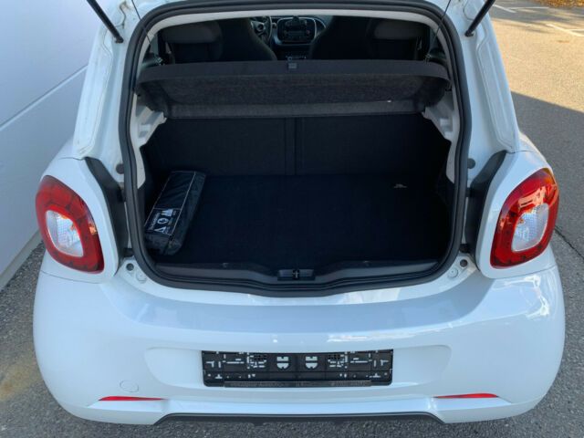 Smart Forfour • 2018 • 60,000 km 15