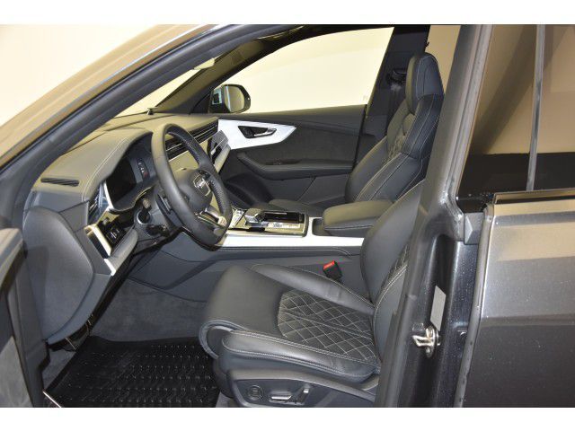 Audi Q8 • 2021 • 33,400 km 3