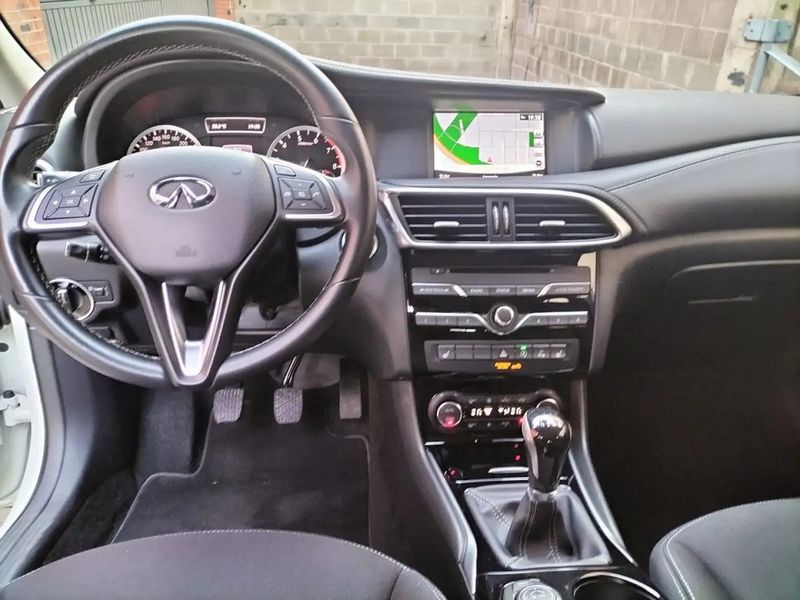 Infiniti Q • 2019 • 45,372 km 8