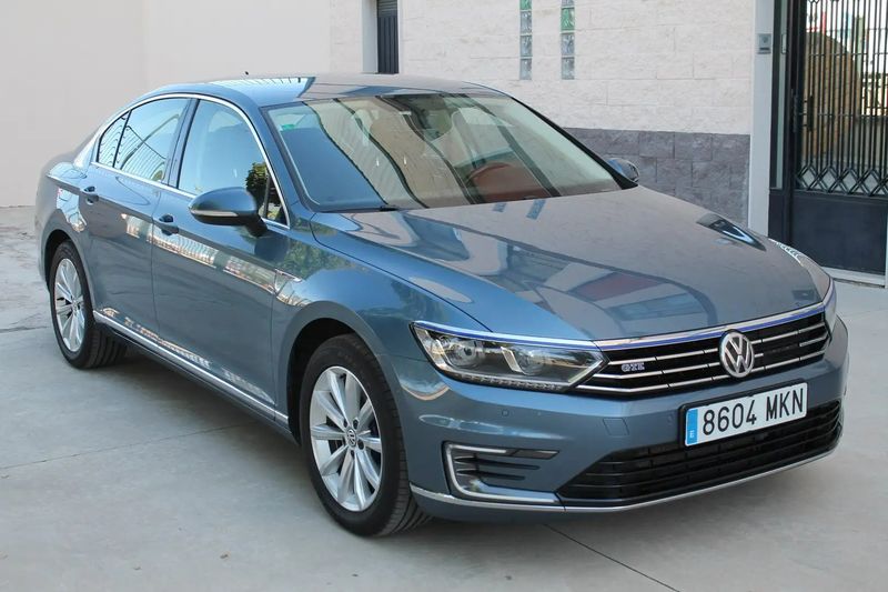 Volkswagen Passat • 2017 • 171,659 km 5