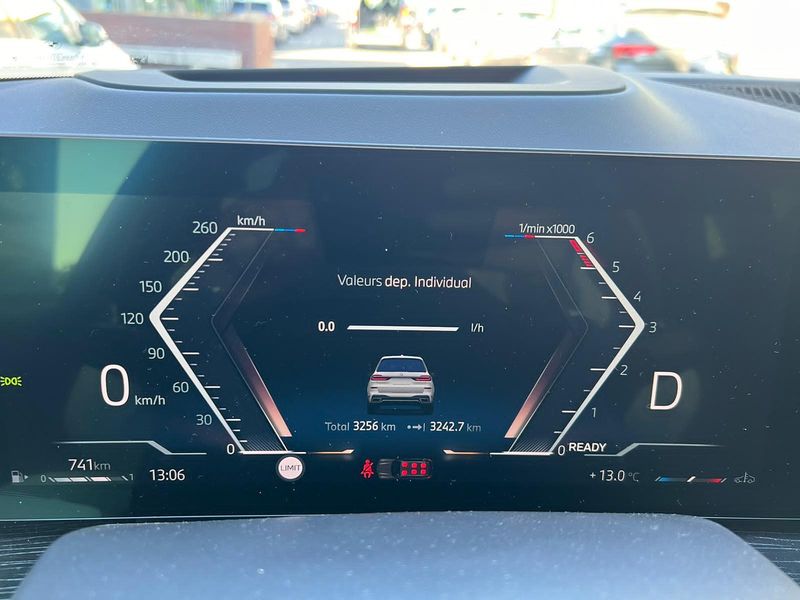 BMW X7 • 2023 • 3,500 km 8