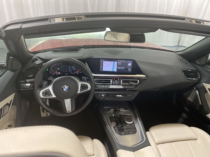 BMW Z4 • 2019 • 12,828 km 8