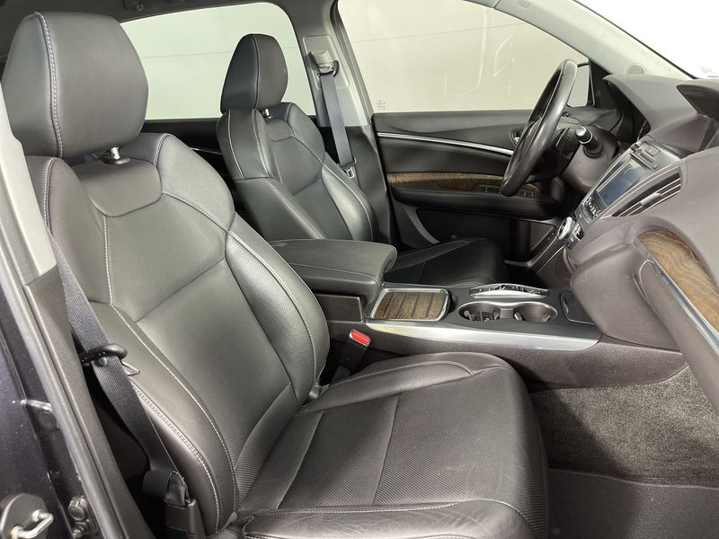 Acura MDX • 2019 • 30,897 km 6