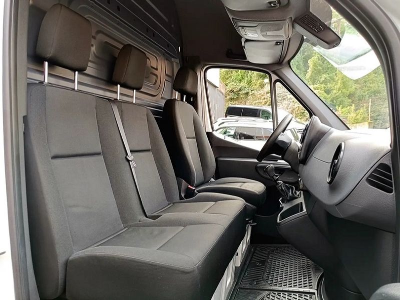 Mercedes-Benz Sprinter • 2019 • 89,000 km 10