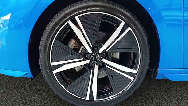 Peugeot 308 • 2021 • 42,107 km 37