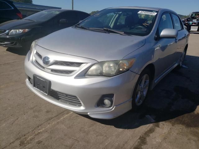 Toyota Corolla • 2011 • 33 km 5