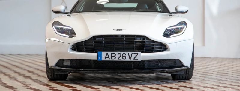 Aston Martin DB11 • 2018 • 11,600 km 1