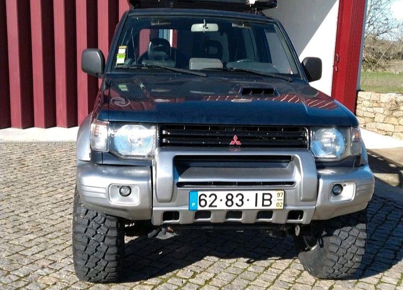 Mitsubishi Pajero • 1997 • 250,000 km 1