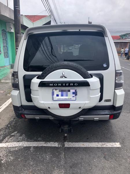 Mitsubishi Pajero Wagon • 2008 • 346,500 km 3