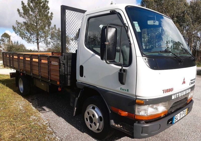 Mitsubishi Vanwagon • 2000 • 190,000 km 1