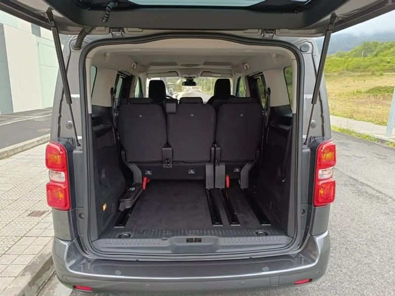 Toyota Corona • 2017 • 190,000 km 13