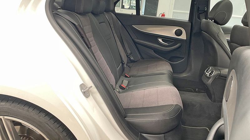 Mercedes-Benz E • 2018 • 142,000 km 8