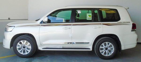 Toyota Land Cruiser • 2017 • 65 km 3