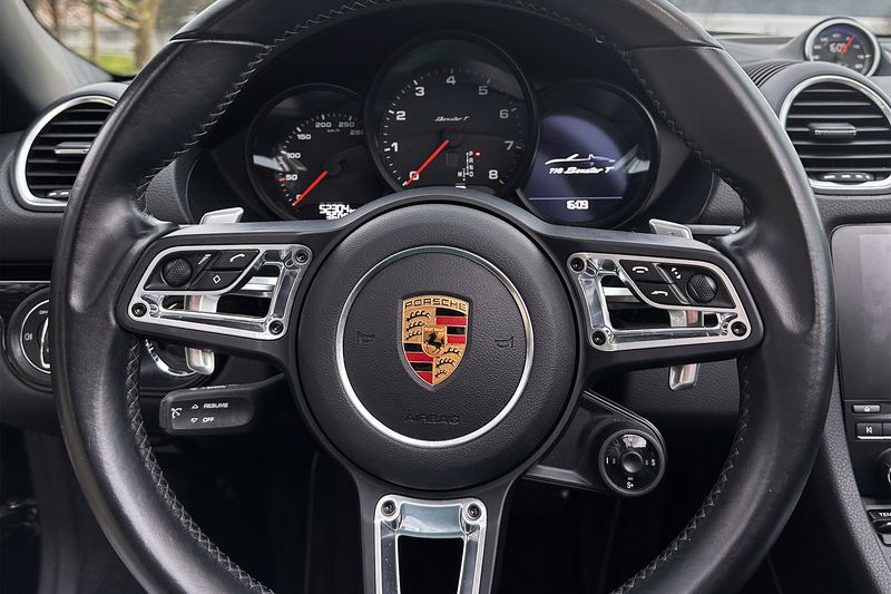 Porsche 718 Boxster • 2019 • 53,000 km 11