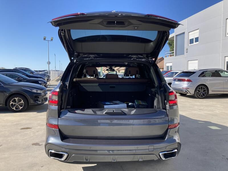 BMW X5 • 2021 • 68,878 km 11