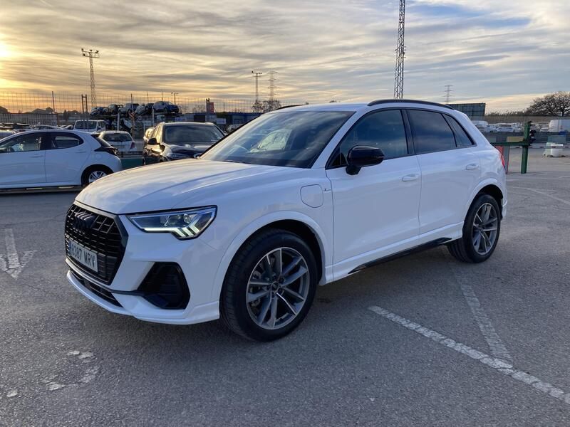 Audi Q3 • 2024 • 2,312 km 1