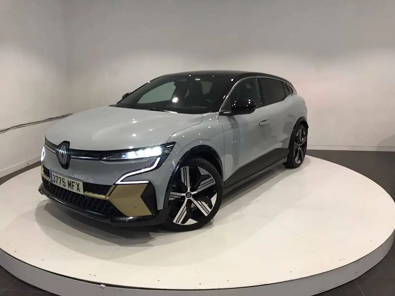 Renault Mégane • 2023 • 12,222 km 1