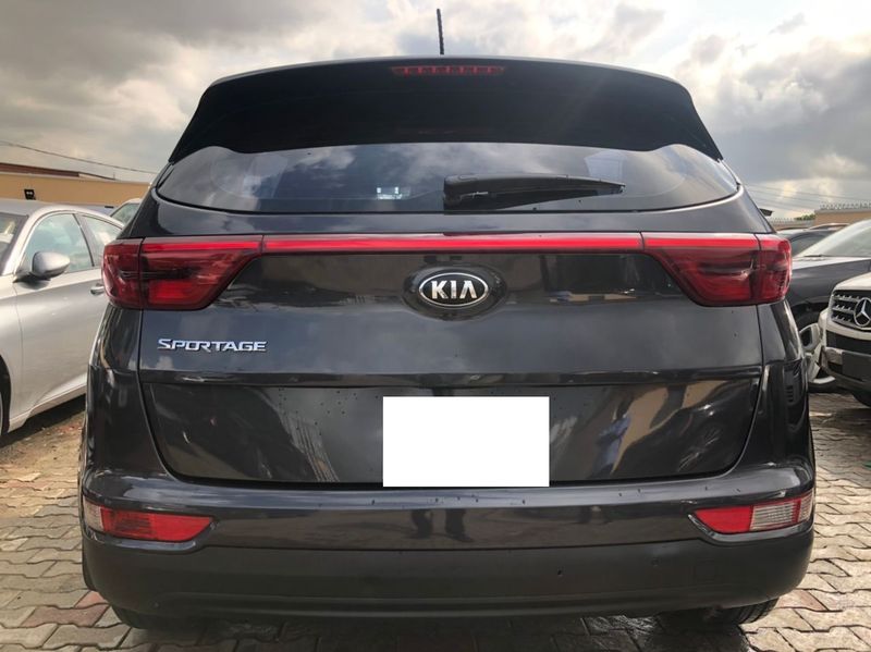 Kia Sportage • 2019 • 30,000 km 3