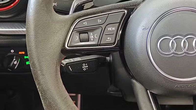 Audi RS 3 • 2019 • 102,216 km 30