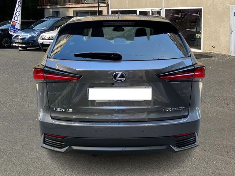Lexus NX • 2020 • 59,500 km 3