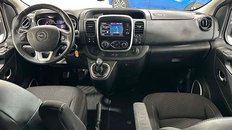 Opel Vivaro • 2018 • 73,103 km 10