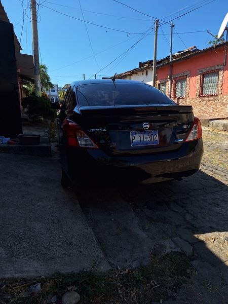 Nissan Versa • 2014 • 203,857 km 4