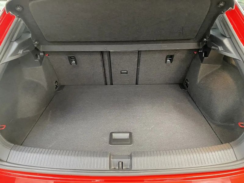 Volkswagen T-Cross • 2018 • 113,000 km 8