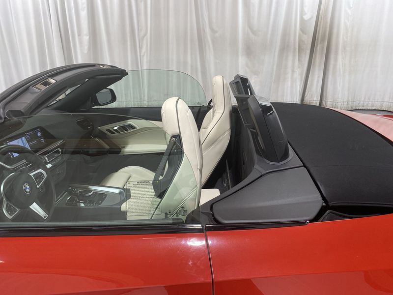 BMW Z4 • 2019 • 12,828 km 7