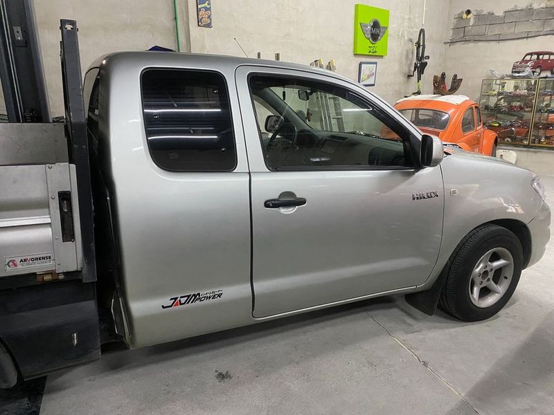 Toyota Hilux • 2009 • 177,000 km 5