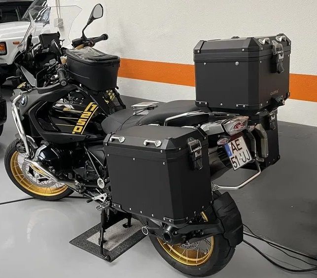 Bmw r1250gs • 2021 • 3,800 km 1