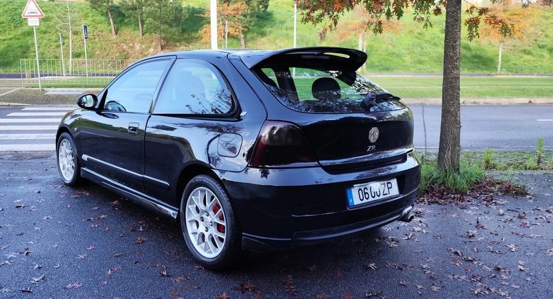 Mercury Milan Hybrid • 2005 • 140,000 km 6