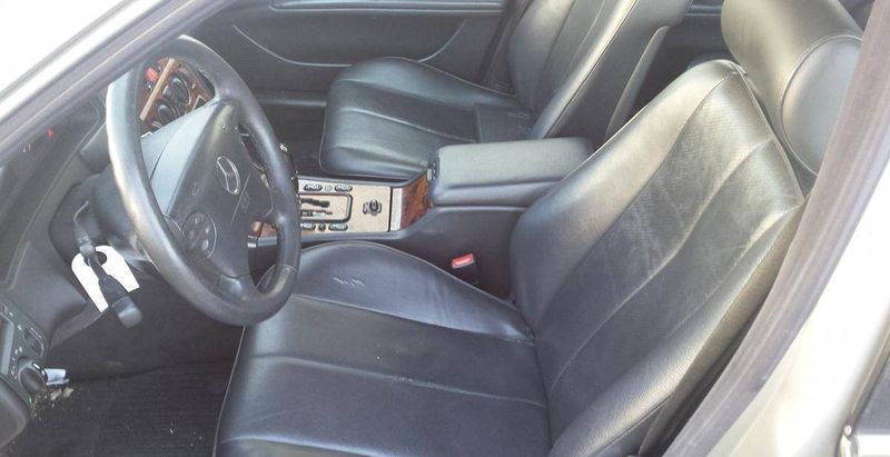 Mercedes-Benz E • 1999 • 354,000 km 2