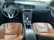 Volvo S60 • 2013 • 104,000 km 1