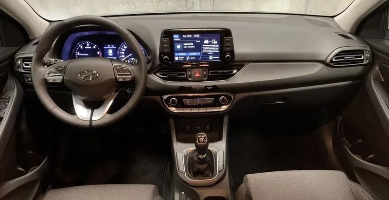 Hyundai i30 • 2021 • 10,500 km 1