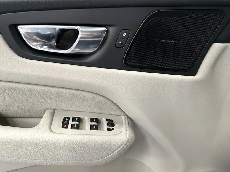 Volvo XC60 • 2019 • 85,000 km 9