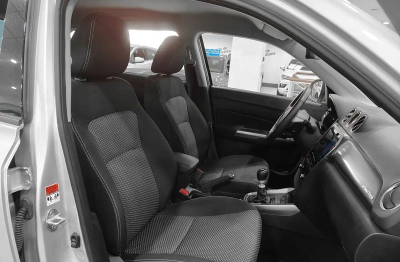 Suzuki Vitara • 2024 • 12,639 km 13