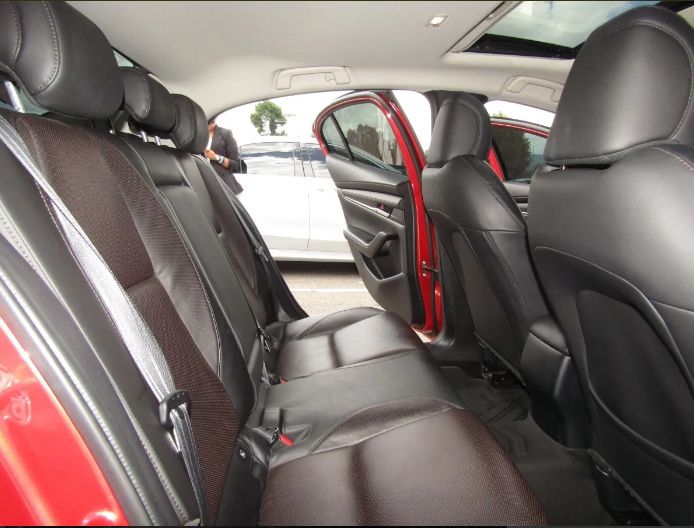 Mazda 3 • 2021 • 50,000 km 6