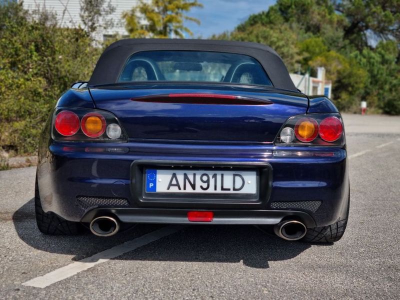 Honda S2000 • 2000 • 110,000 km 3