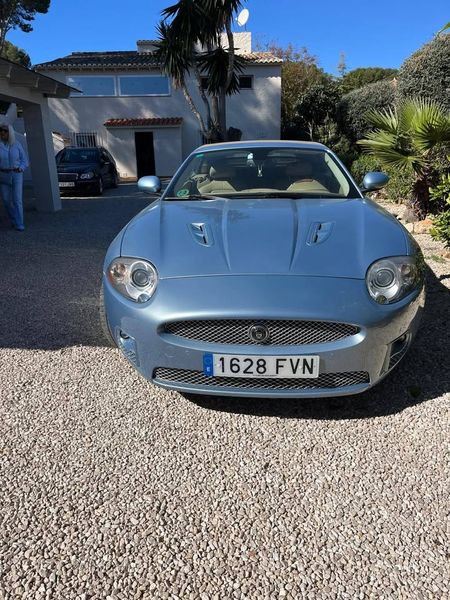 Jaguar XKR • 2007 • 124,000 km 1